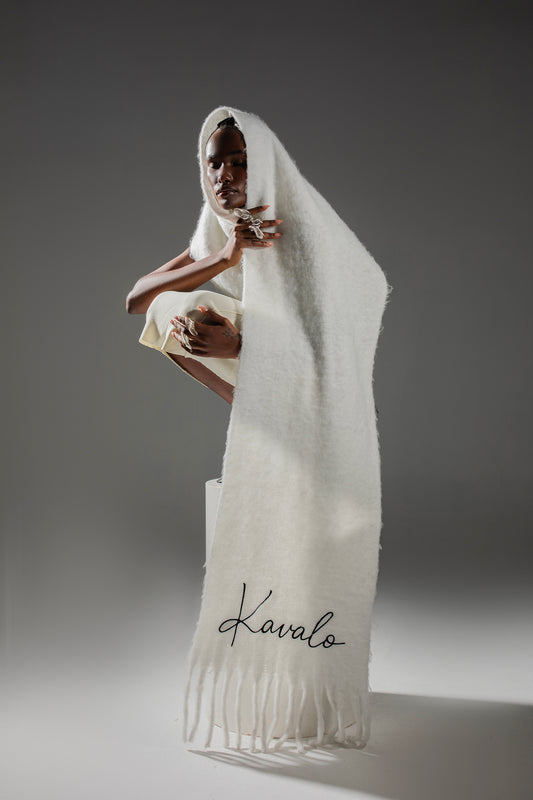 KAVALO Knitted Scarf – White