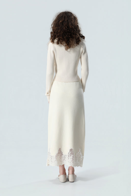 Women's Luxe Faux Fur Collar Knit Sweater & Lace Maxi Skirt Set – Beige