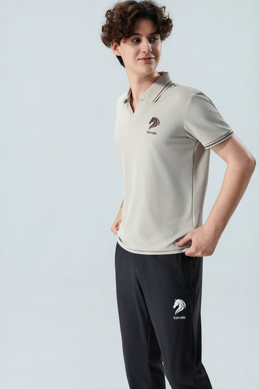Premium Herren Performance Poloshirt in Off-White – Atmungsaktives Smart-Casual-Polo aus Baumwollmischung
