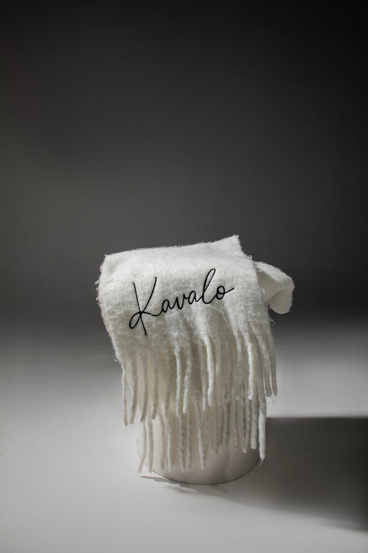 KAVALO Knitted Scarf – White