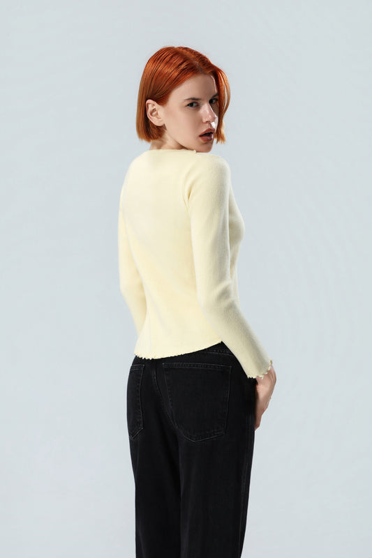 Damen asymmetrischer Strickpullover mit Knöpfen – Hellgelb