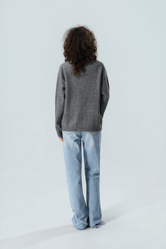 Damen grauer floraler Strickpullover – Weicher Rundhals-Pullover mit Stickerei